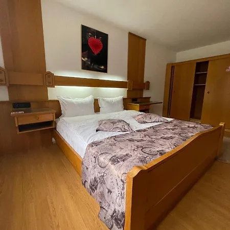 Casa Ochi De Lac Guest house *